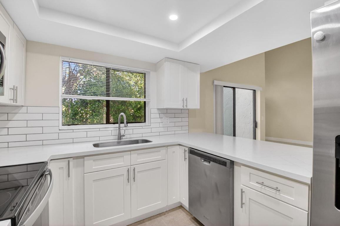 WINDWOOD UNIT I - Residential