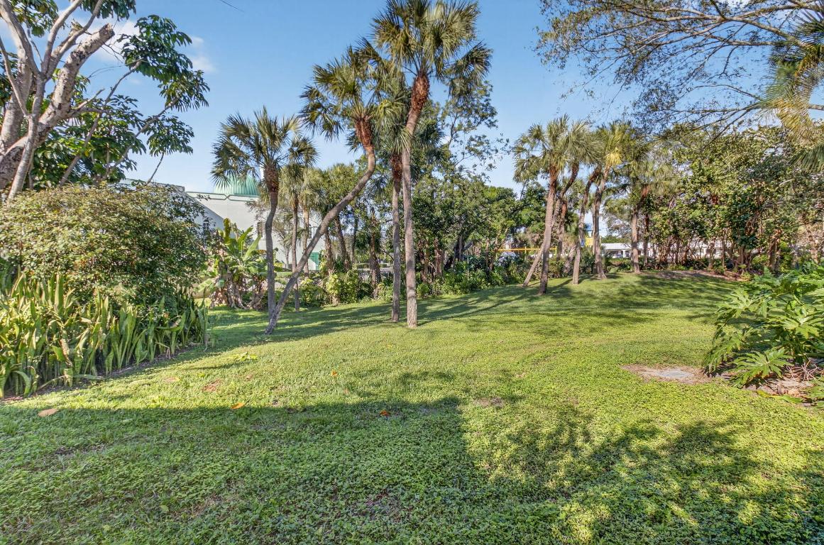 WINDWOOD UNIT I - Residential