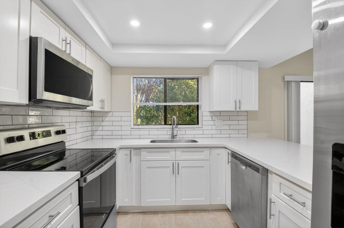 WINDWOOD UNIT I - Residential