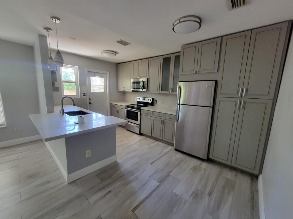 St James Court 5-26 B - Residential Income