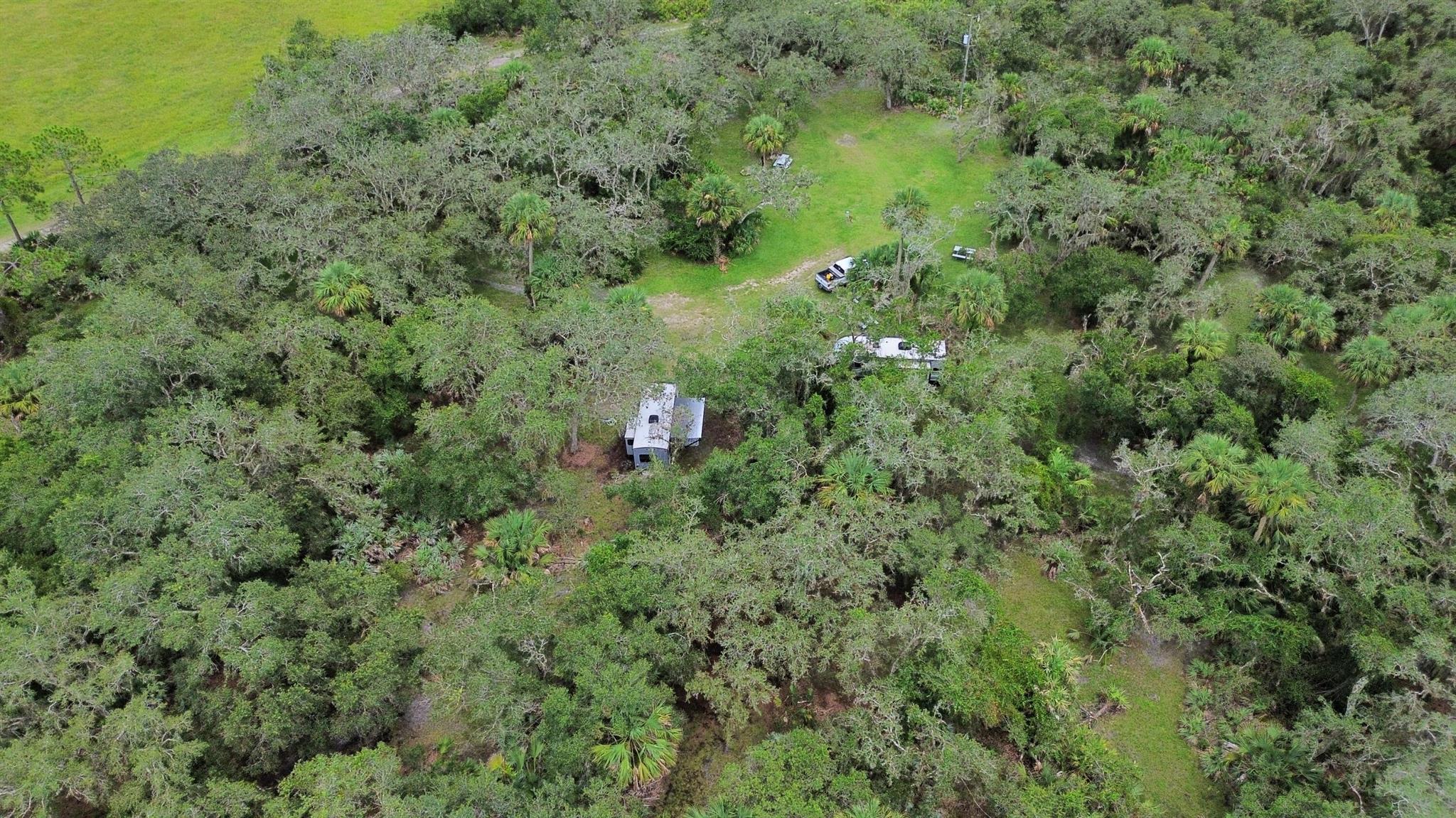 INDIAN HAMMOCK HUNT AND R - Residential