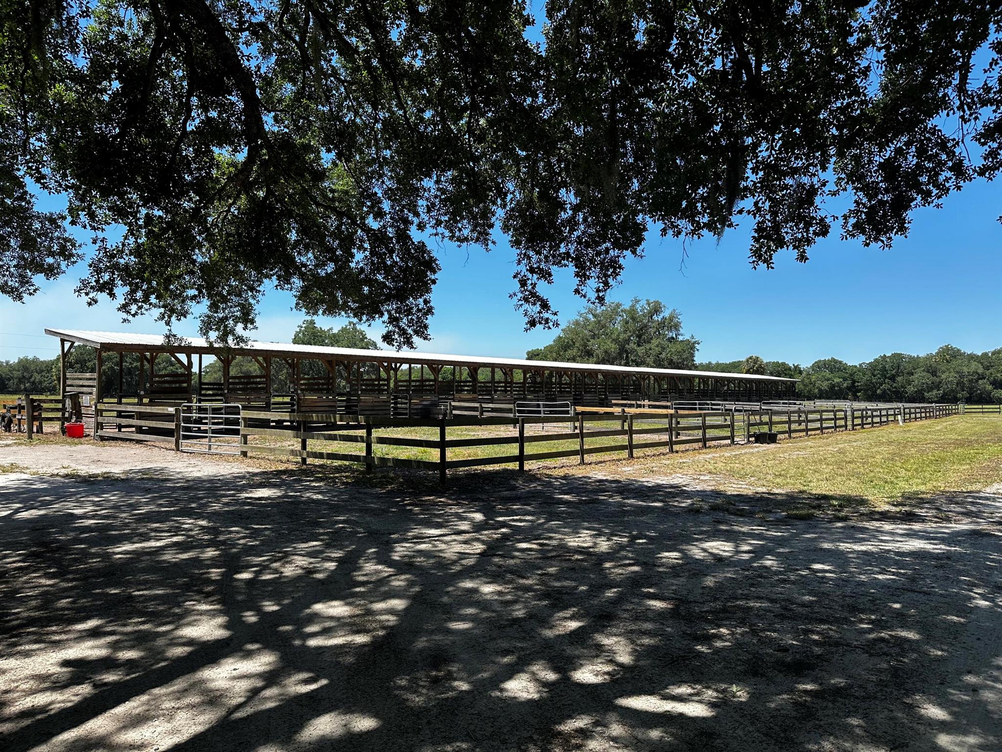 INDIAN HAMMOCK HUNT AND R - Residential