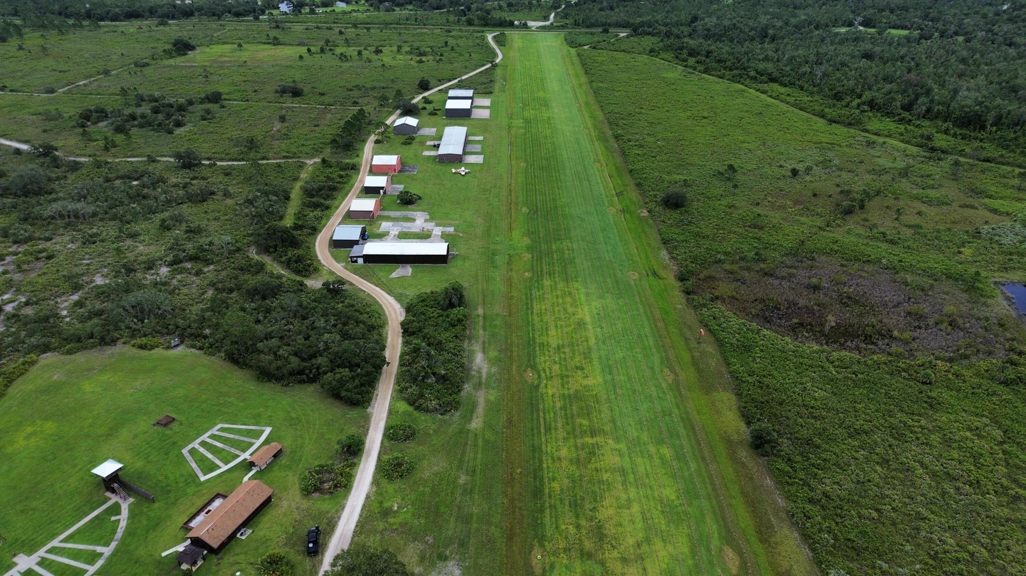 INDIAN HAMMOCK HUNT AND R - Residential