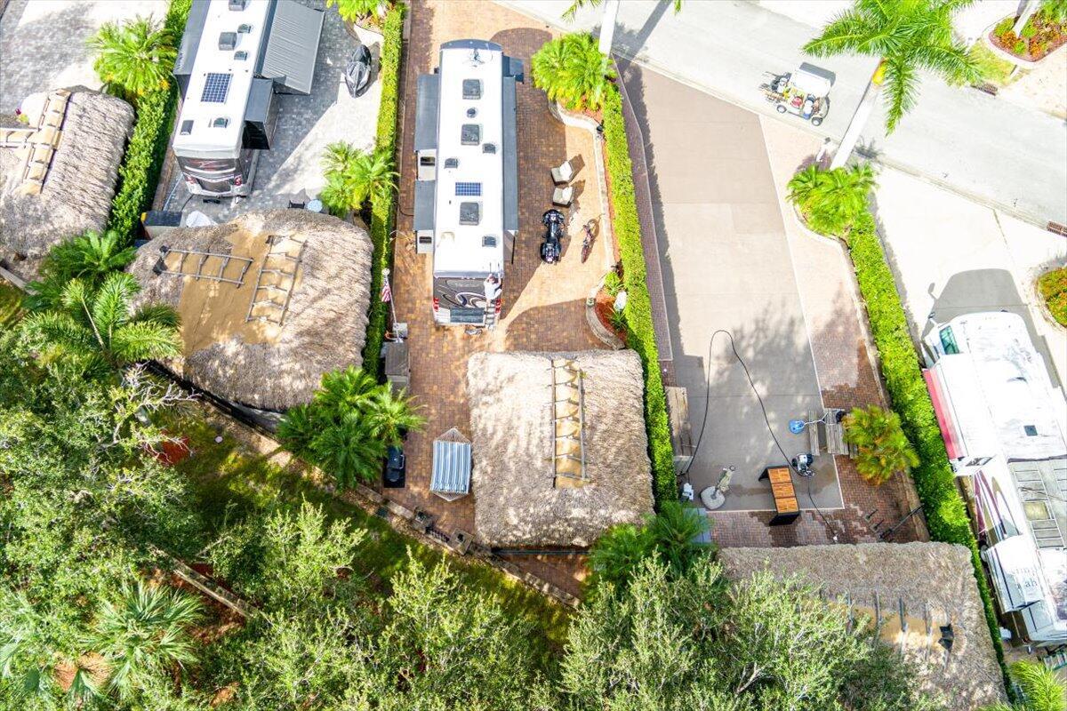 OUTDOOR RESORTS AT ST LUC - Land