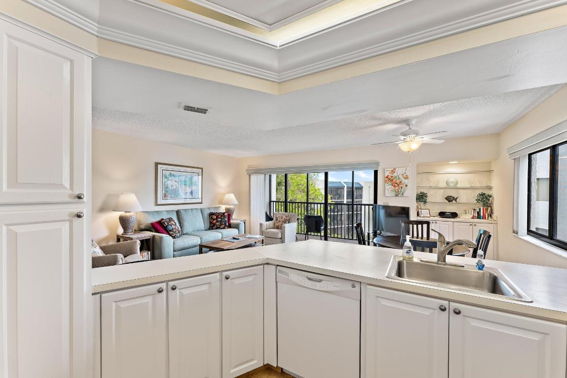 SEA RISE CONDO - Residential Lease