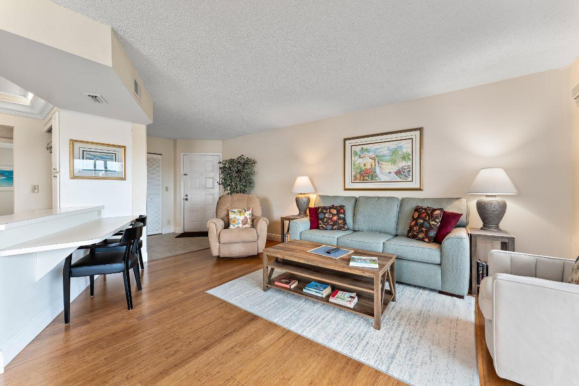 SEA RISE CONDO - Residential Lease