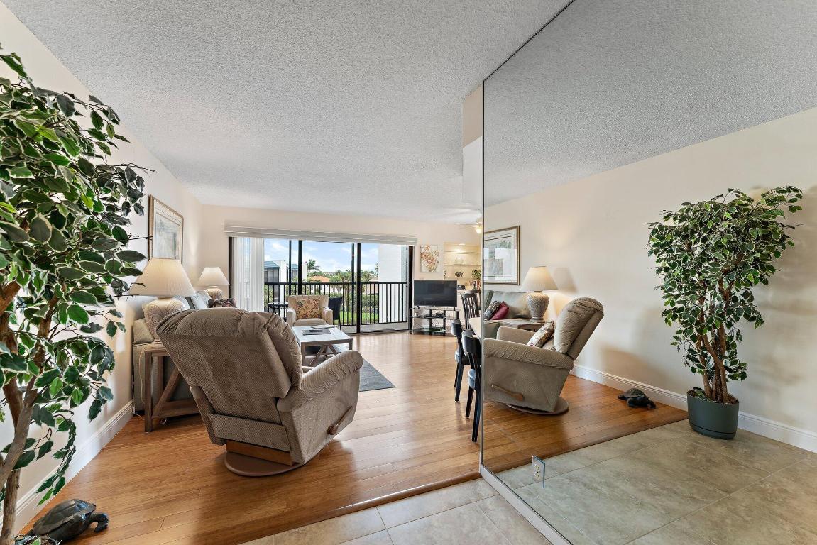 SEA RISE CONDO - Residential Lease