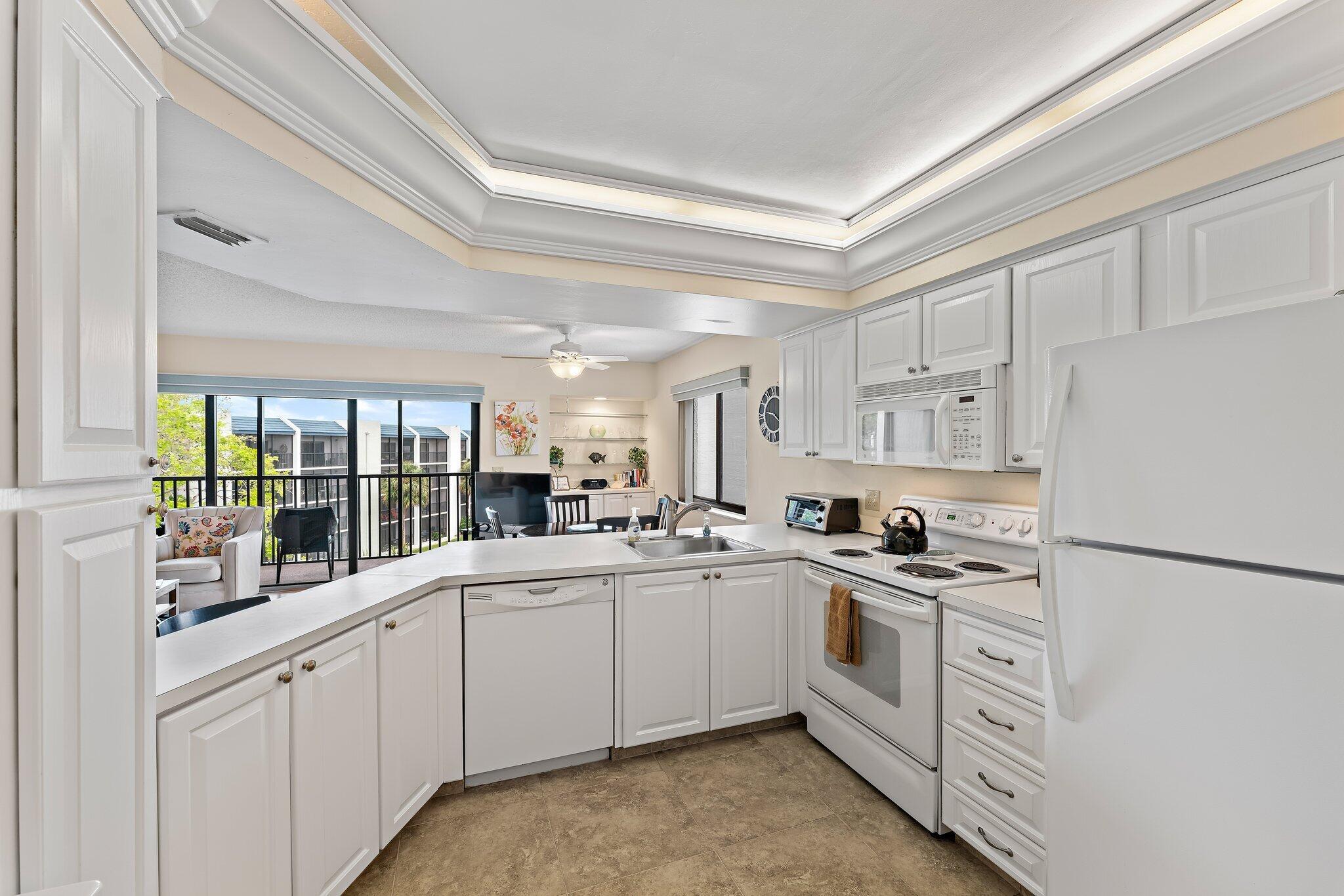 SEA RISE CONDO - Residential Lease