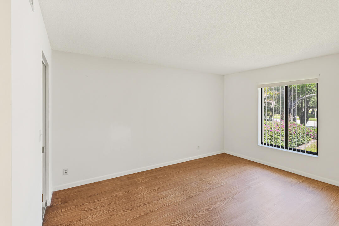 PINE RIDGE AT MARTIN DOWNS CONDO - Residential Lease