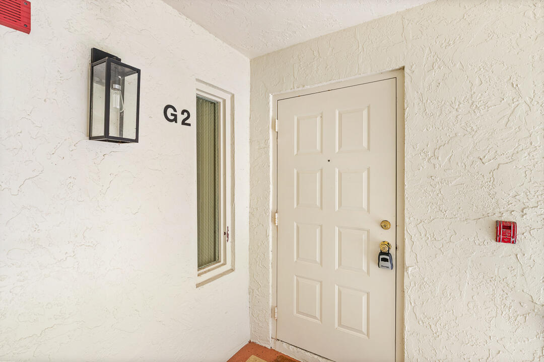 PINE RIDGE AT MARTIN DOWNS CONDO - Residential Lease