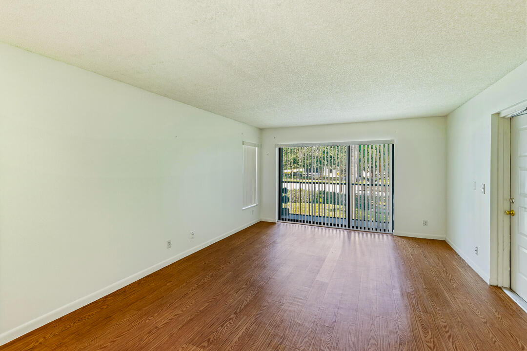 PINE RIDGE AT MARTIN DOWNS CONDO - Residential Lease