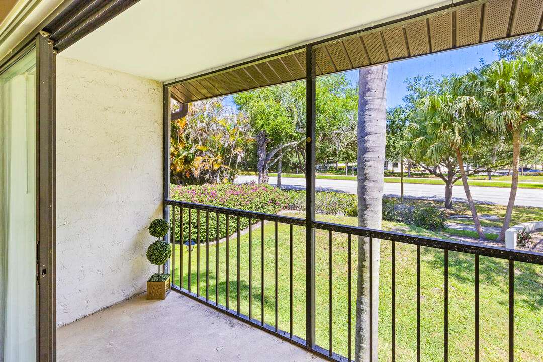 PINE RIDGE AT MARTIN DOWNS CONDO - Residential Lease