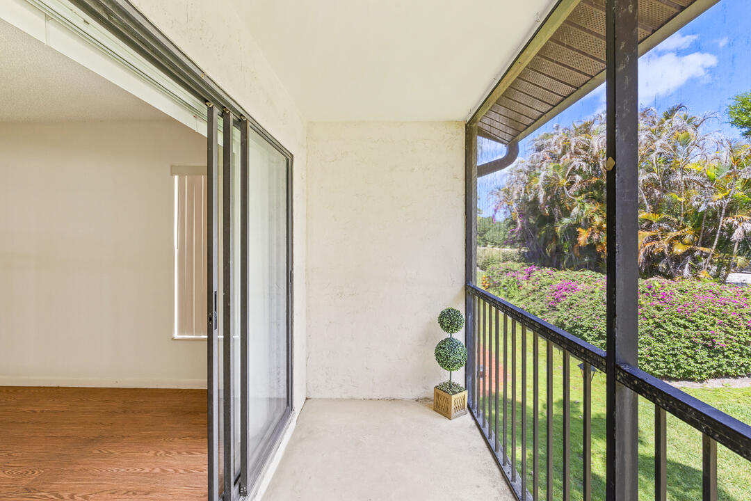 PINE RIDGE AT MARTIN DOWNS CONDO - Residential Lease