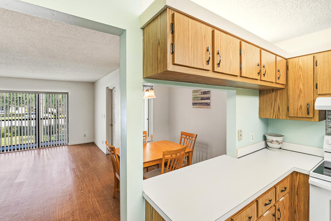 PINE RIDGE AT MARTIN DOWNS CONDO - Residential Lease
