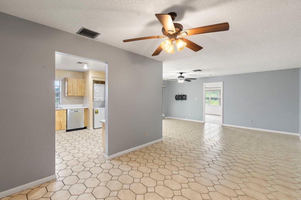 Photo of 5797 Moss Court #4, Fort Pierce, FL 34982 (MLS # R11004215)