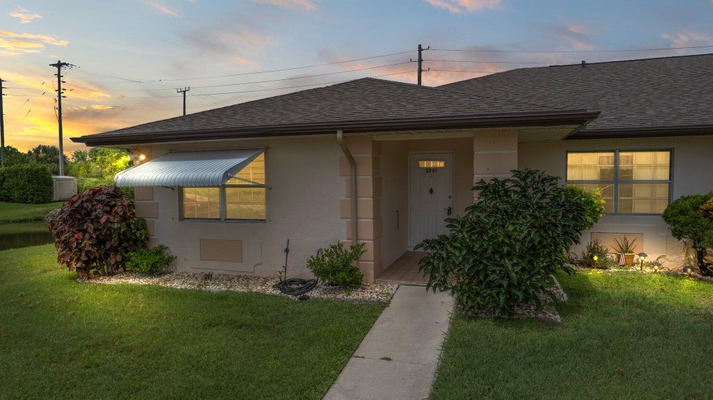 Photo of 5797 Moss Court #4, Fort Pierce, FL 34982 (MLS # R11004215)