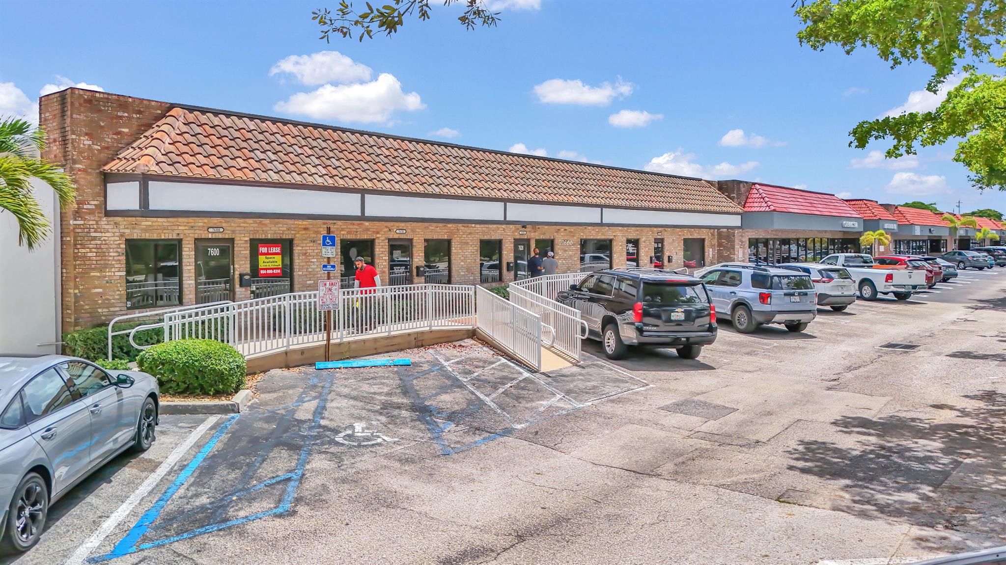 CORAL SPRINGS COMMERCIAL - Commercial Lease