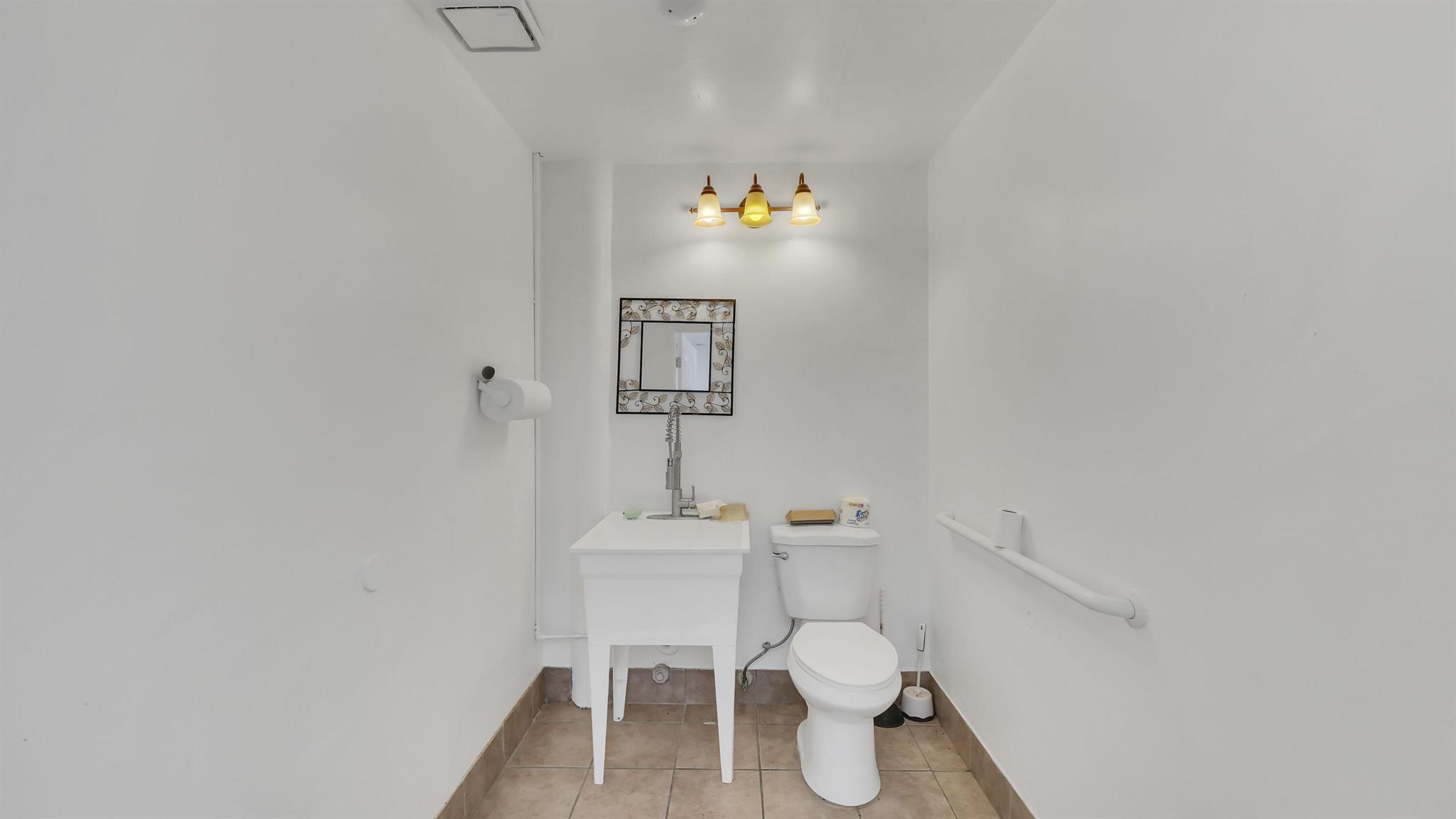CORAL SPRINGS COMMERCIAL - Commercial Lease