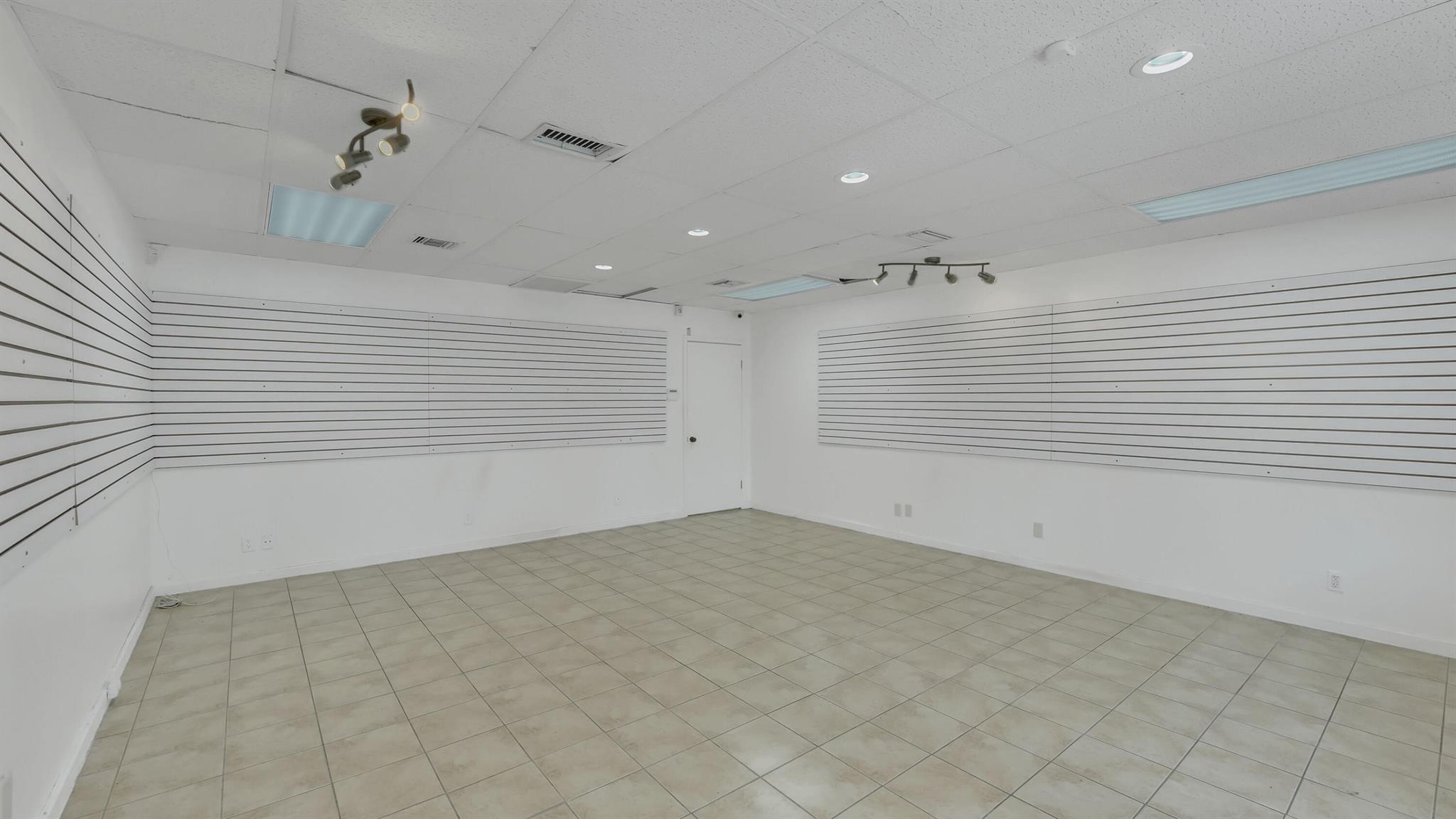CORAL SPRINGS COMMERCIAL - Commercial Lease