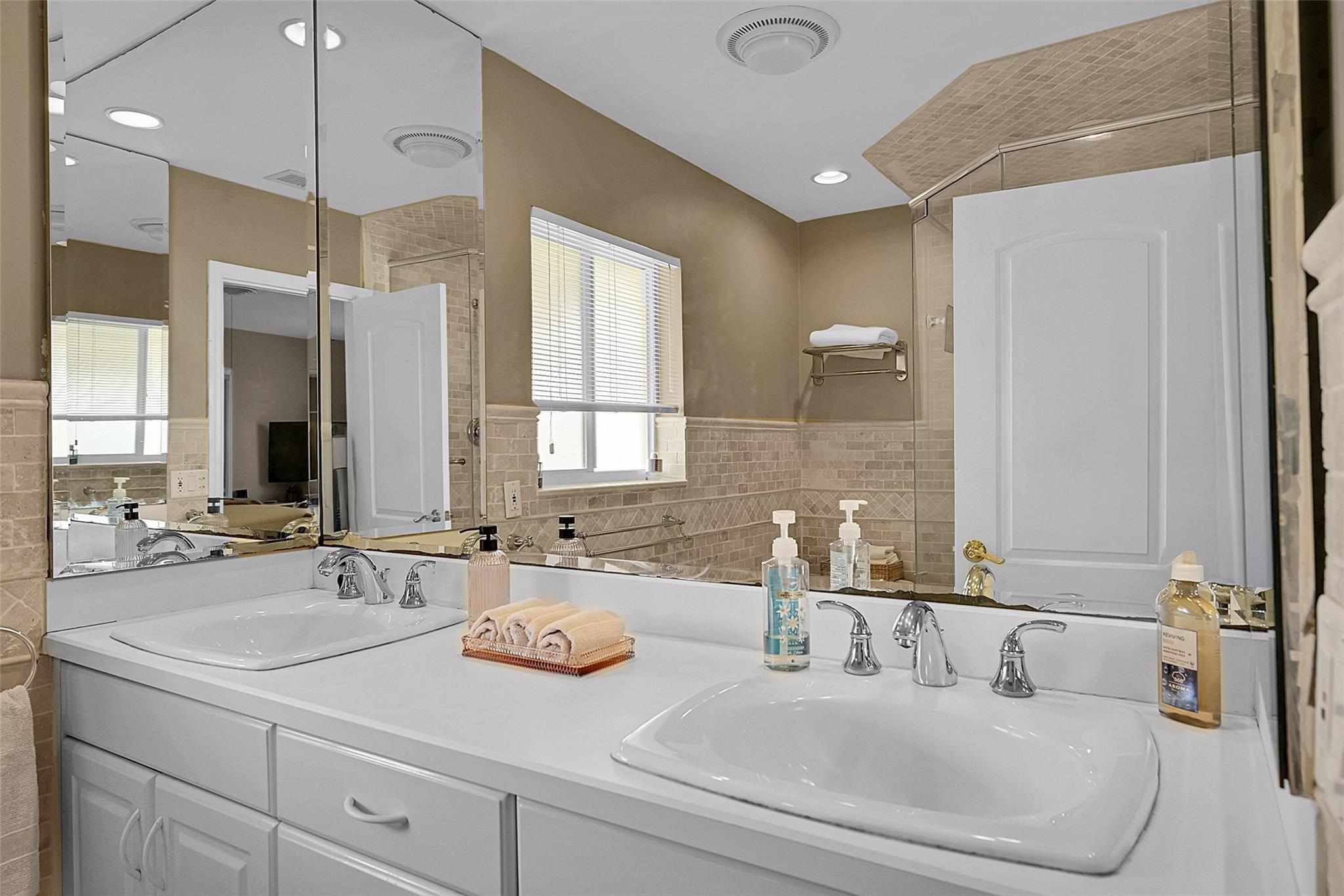 Hillsboro Harbor - Residential