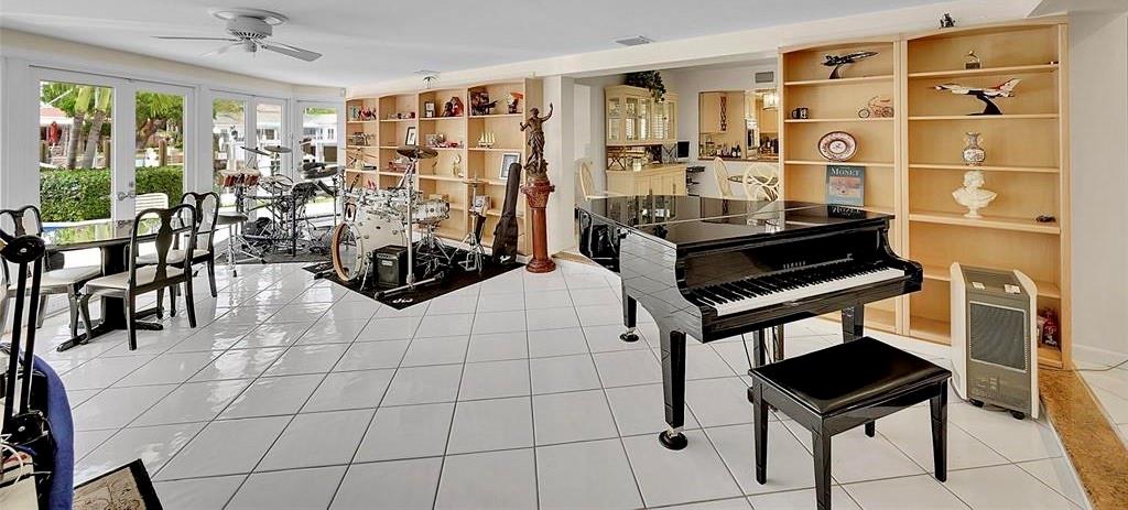 Hillsboro Harbor - Residential