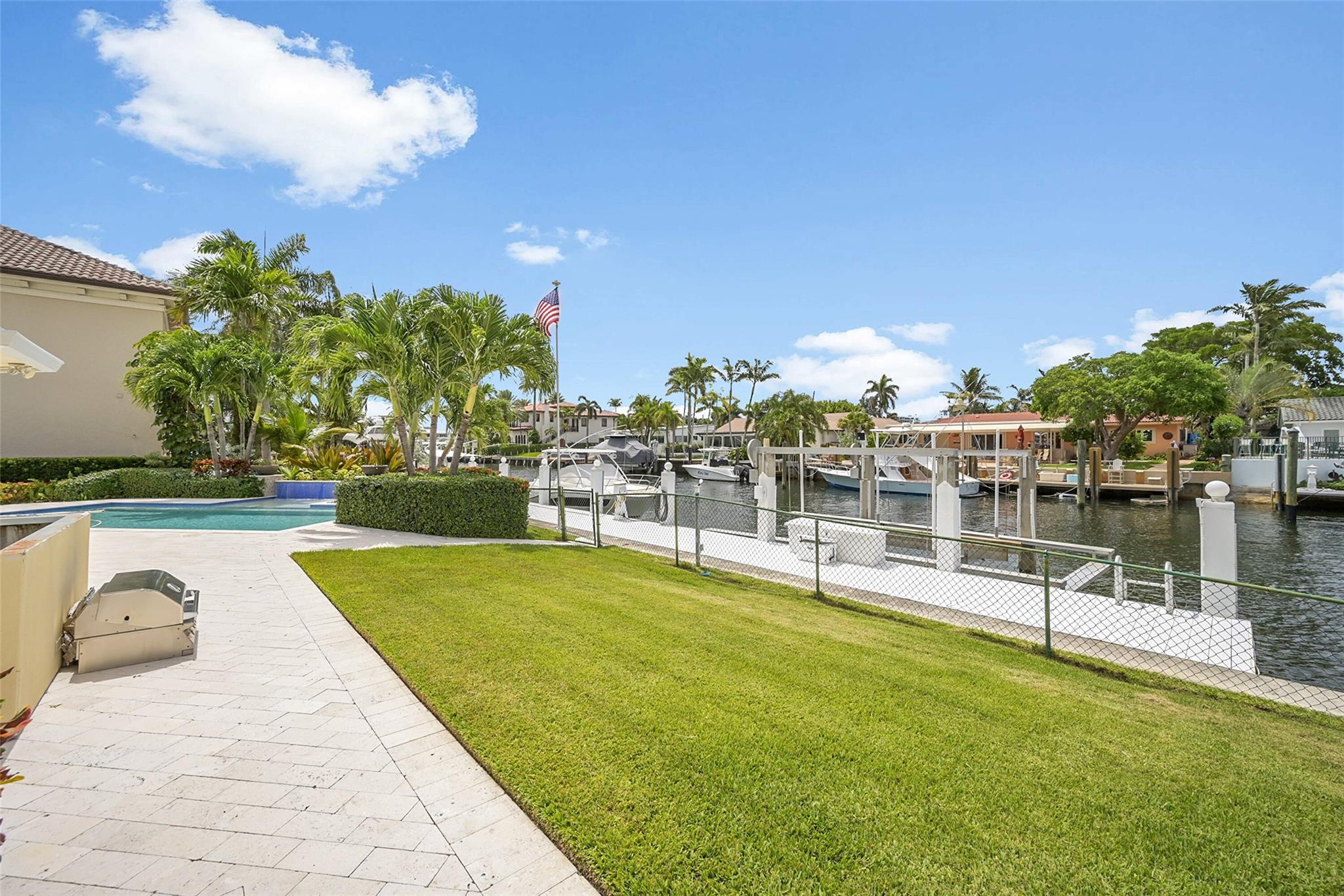 Hillsboro Harbor - Residential