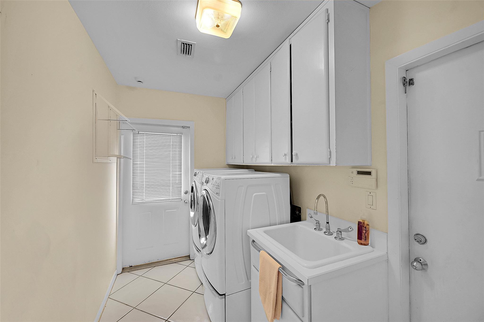 Hillsboro Harbor - Residential