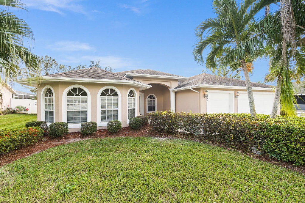 Photo of 386 SW De Gouvea Terrace, Port Saint Lucie, FL 34983 (MLS # R11059138)