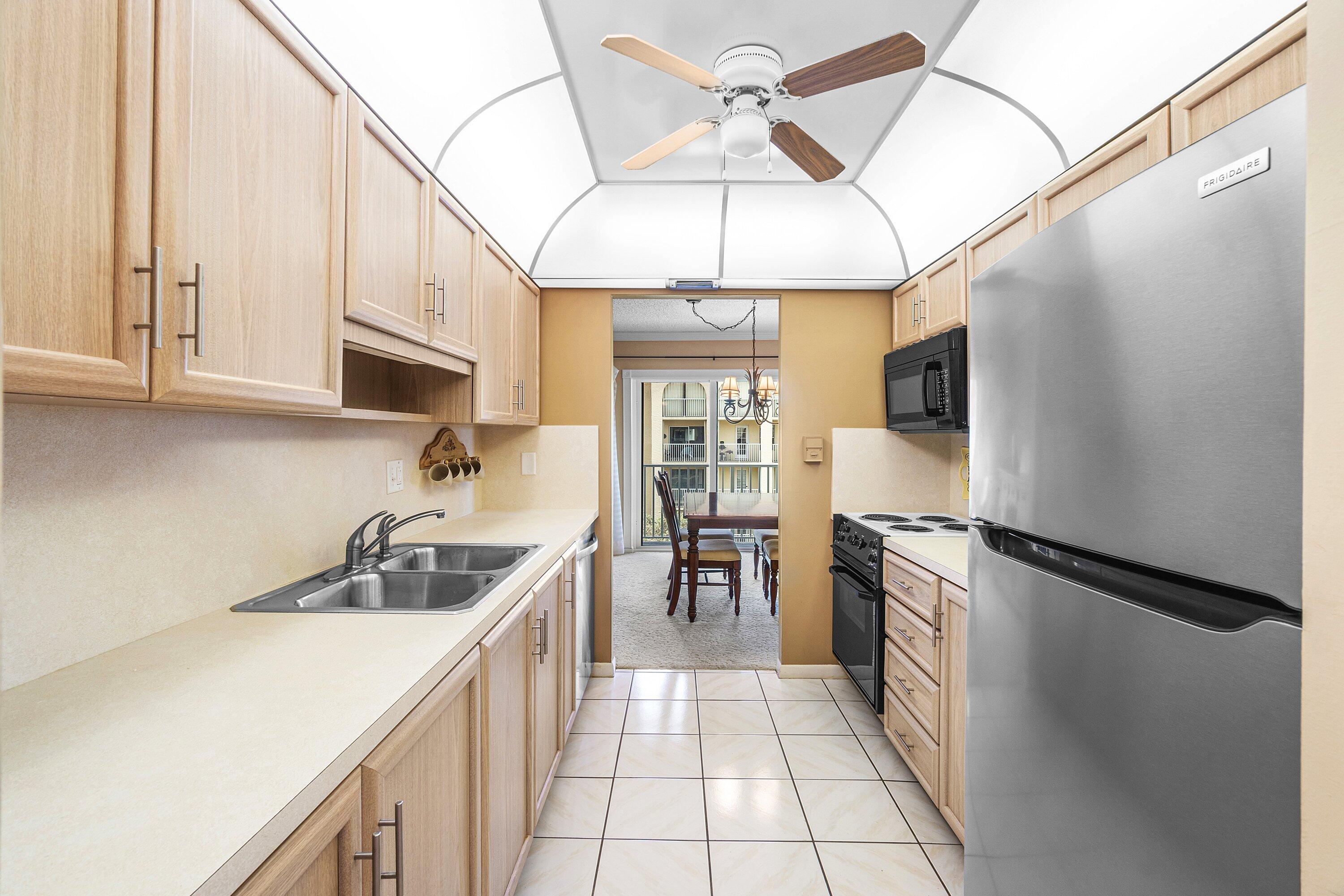 TIERRA DEL MAR CONDO - Residential