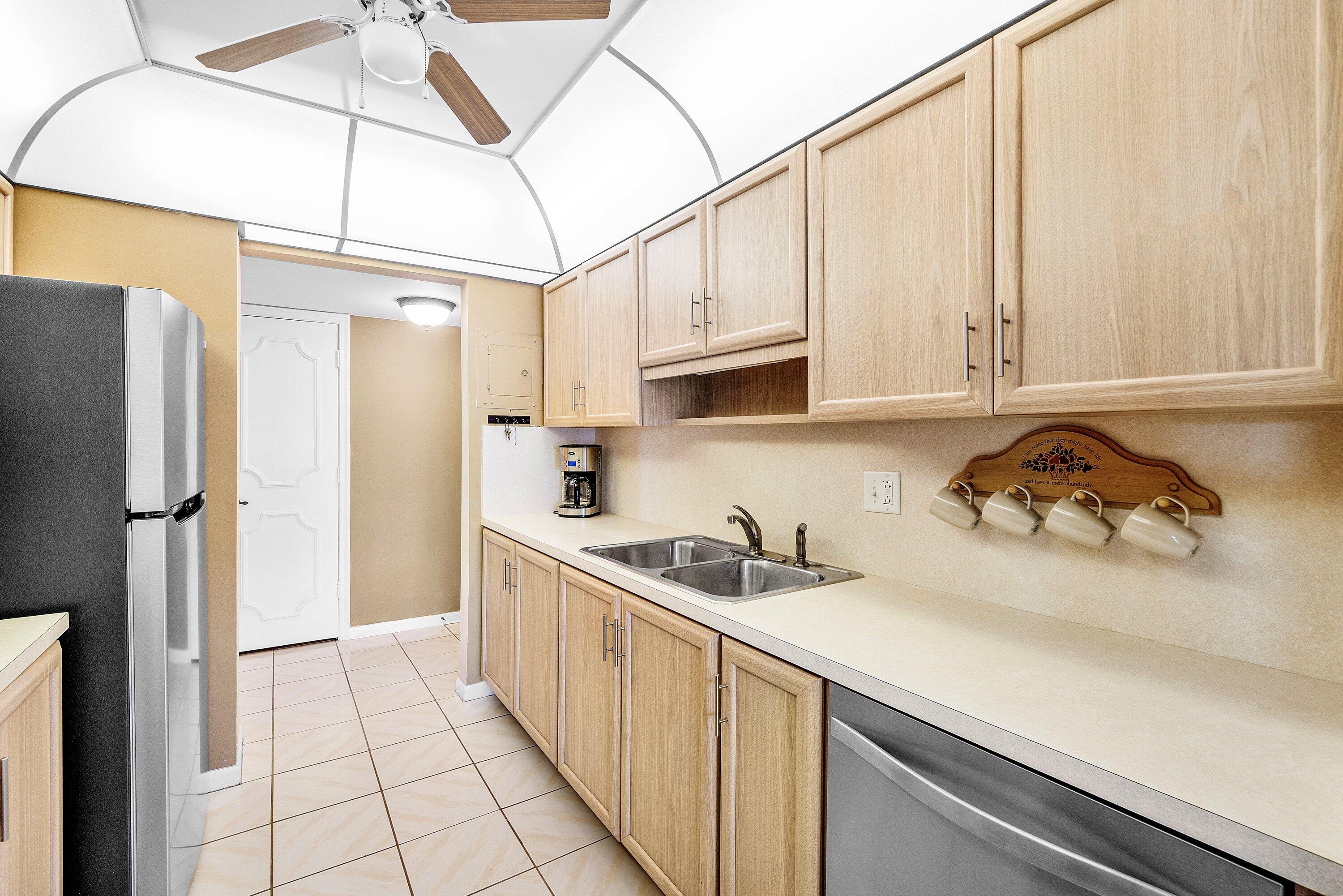 TIERRA DEL MAR CONDO - Residential