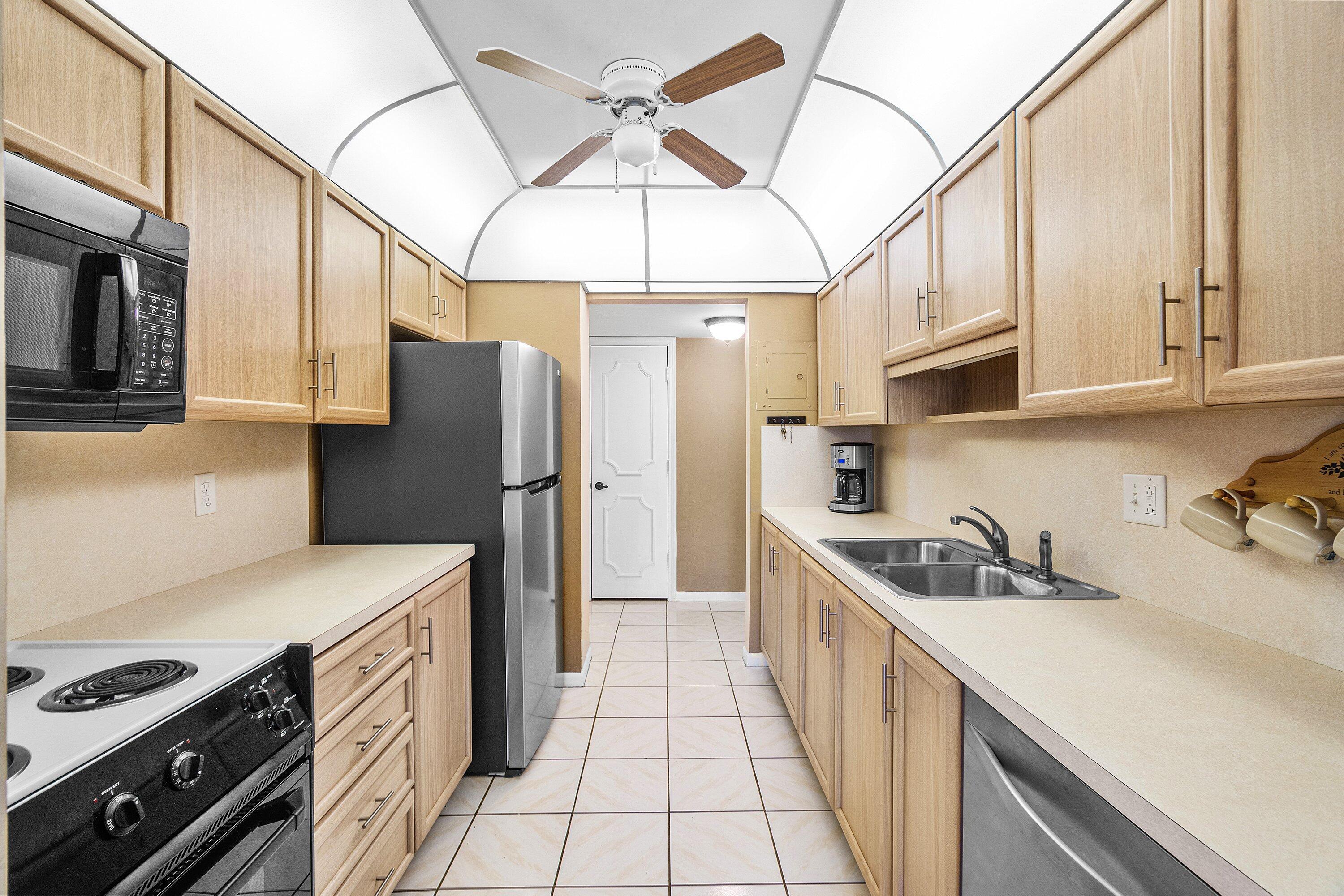 TIERRA DEL MAR CONDO - Residential