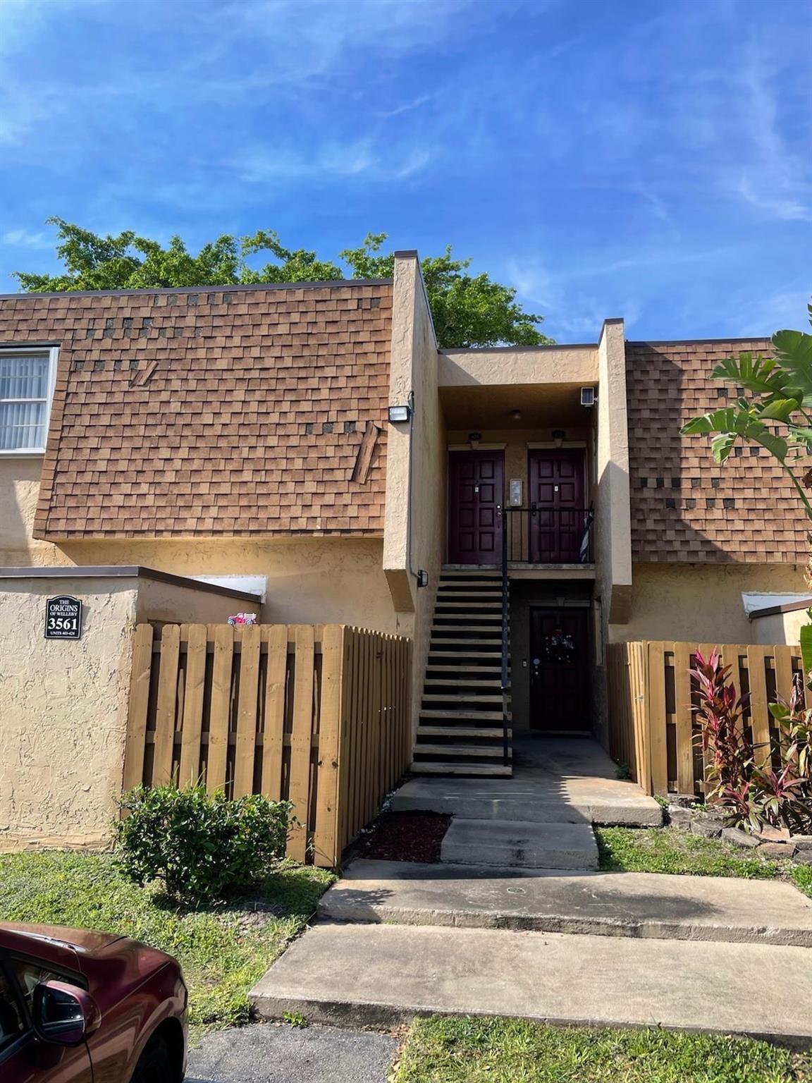 LOCATION !! LOCATION !! LOCATION !! PRICED RIGHT ***. GREAT INVESTMENT OPPORTUNITY- CAN RENT IMMEDIATELY !! WELL MAINTAINED 2 BEDROOM 1.5 BATHROOM IN DESIRABLE ORIGINS OF WELLEBY! NEW FLOORING THROUGHOUT THE ENITRE HOME. FULL SIZE WASHER DRYER,, NEW ROOF 2024, NEW A/C 2025, NEW ELECTRICAL WATER HEATER.. Pets ok up to 25lb restriction. NO CREDIT RESTRICTION! Water is included in the HOA. Come view this gem today! Motivated Seller*