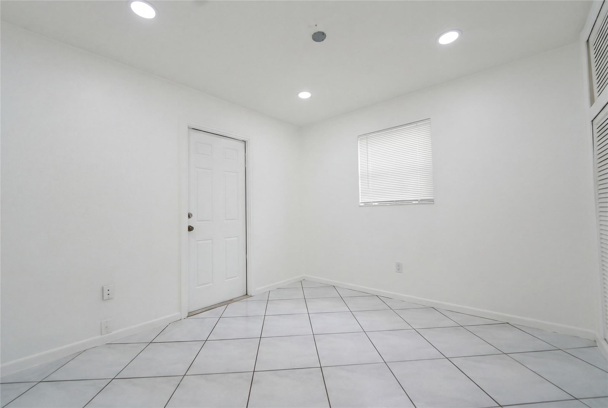 Louis Estates 2 - Residential