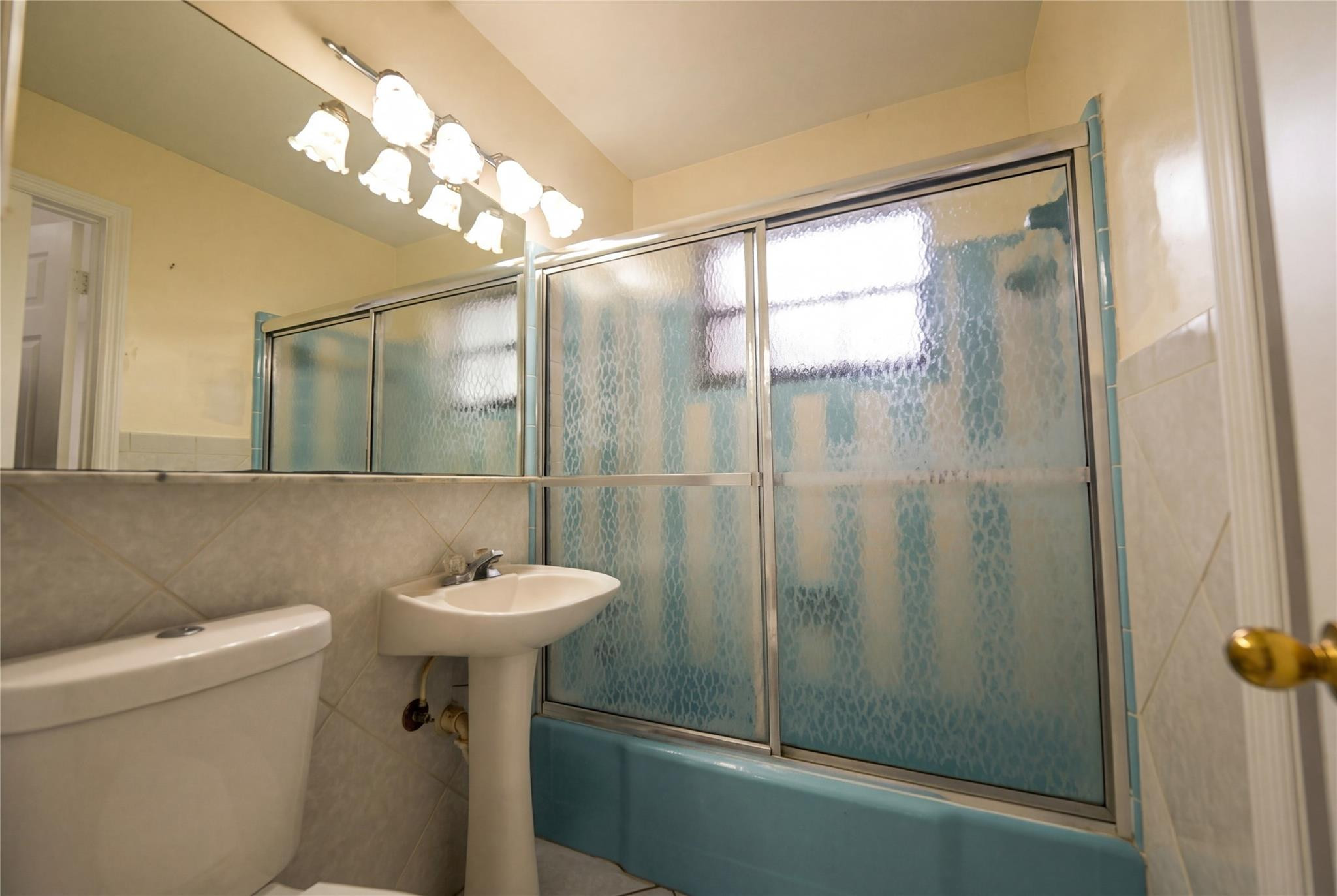 Louis Estates 2 - Residential