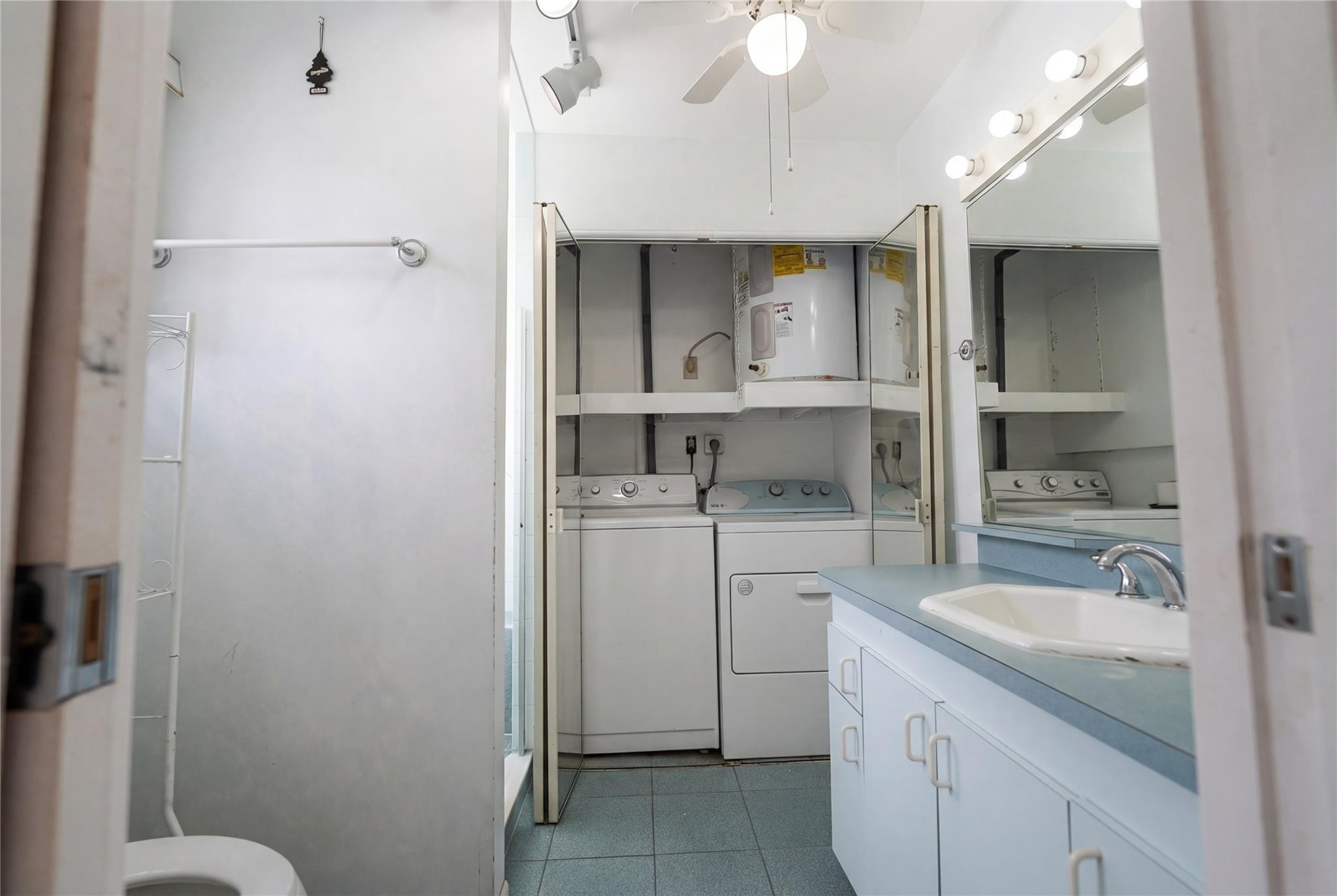 Louis Estates 2 - Residential