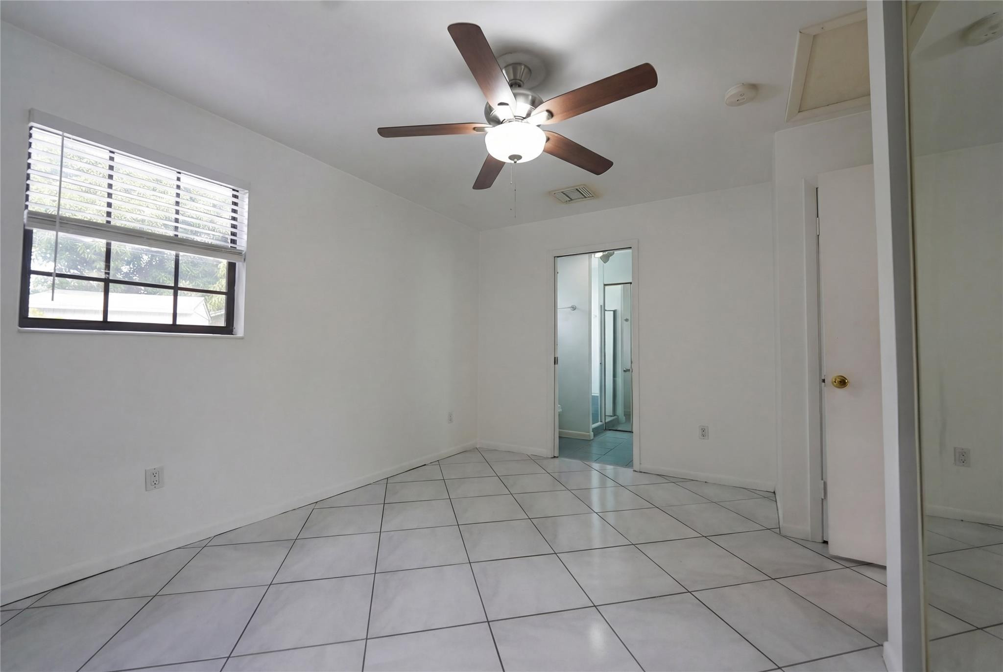 Louis Estates 2 - Residential