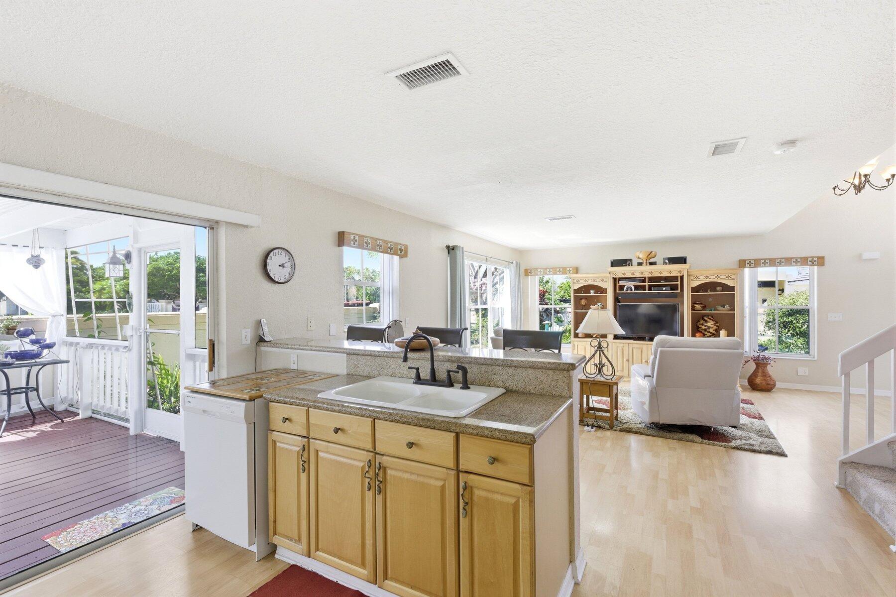 CORAL BAY REPLAT SECTION ONE - Residential