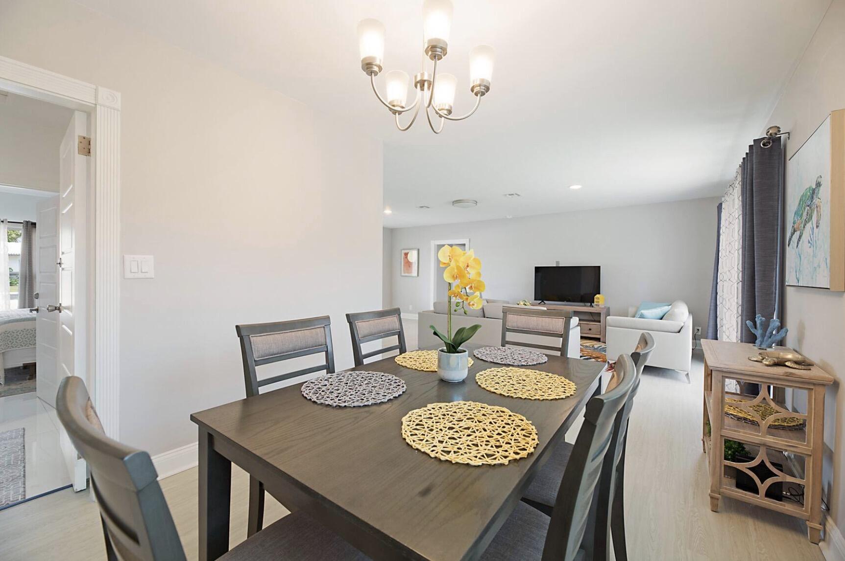 POMPANO BEACH ESTATES - Residential