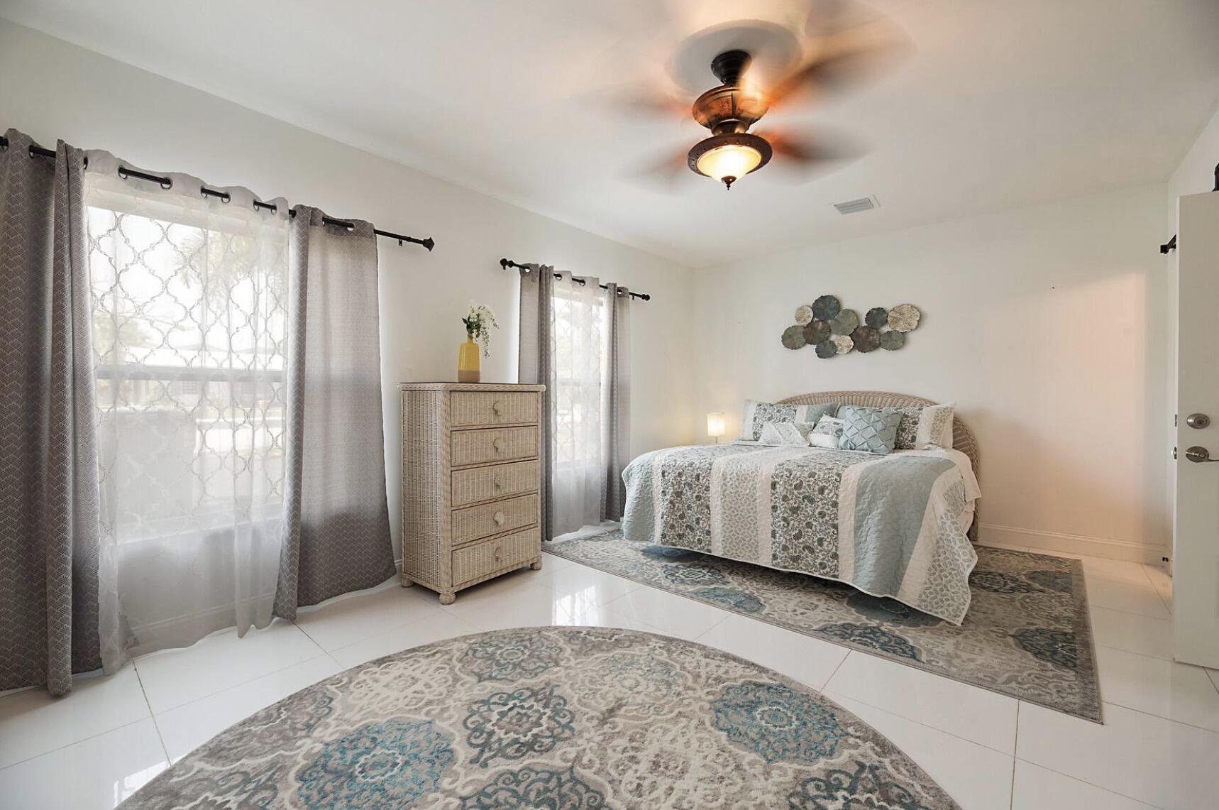 POMPANO BEACH ESTATES - Residential