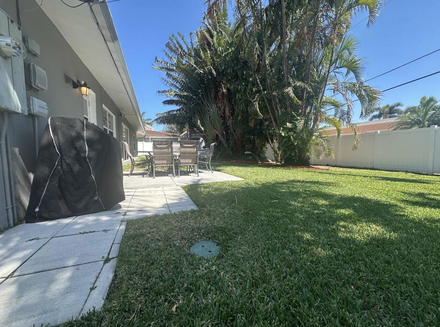 POMPANO BEACH ESTATES - Residential