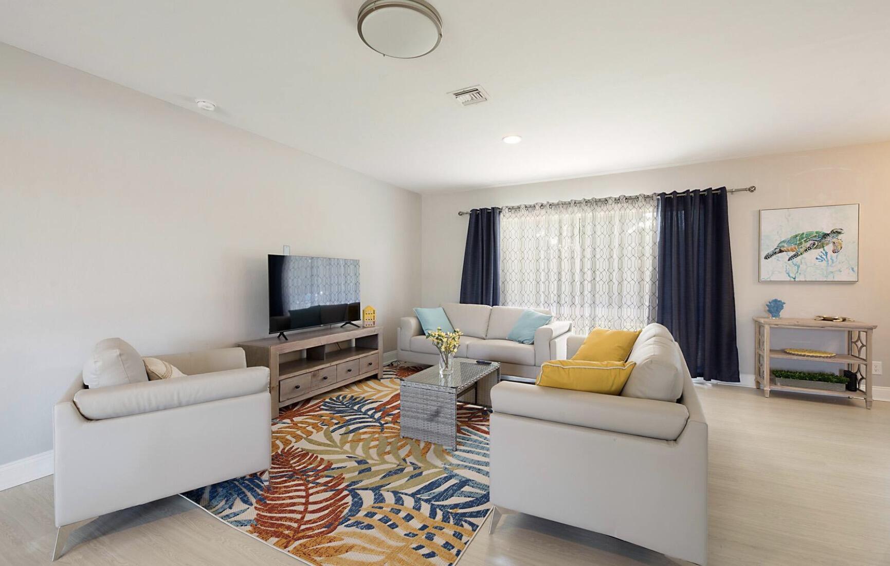 POMPANO BEACH ESTATES - Residential