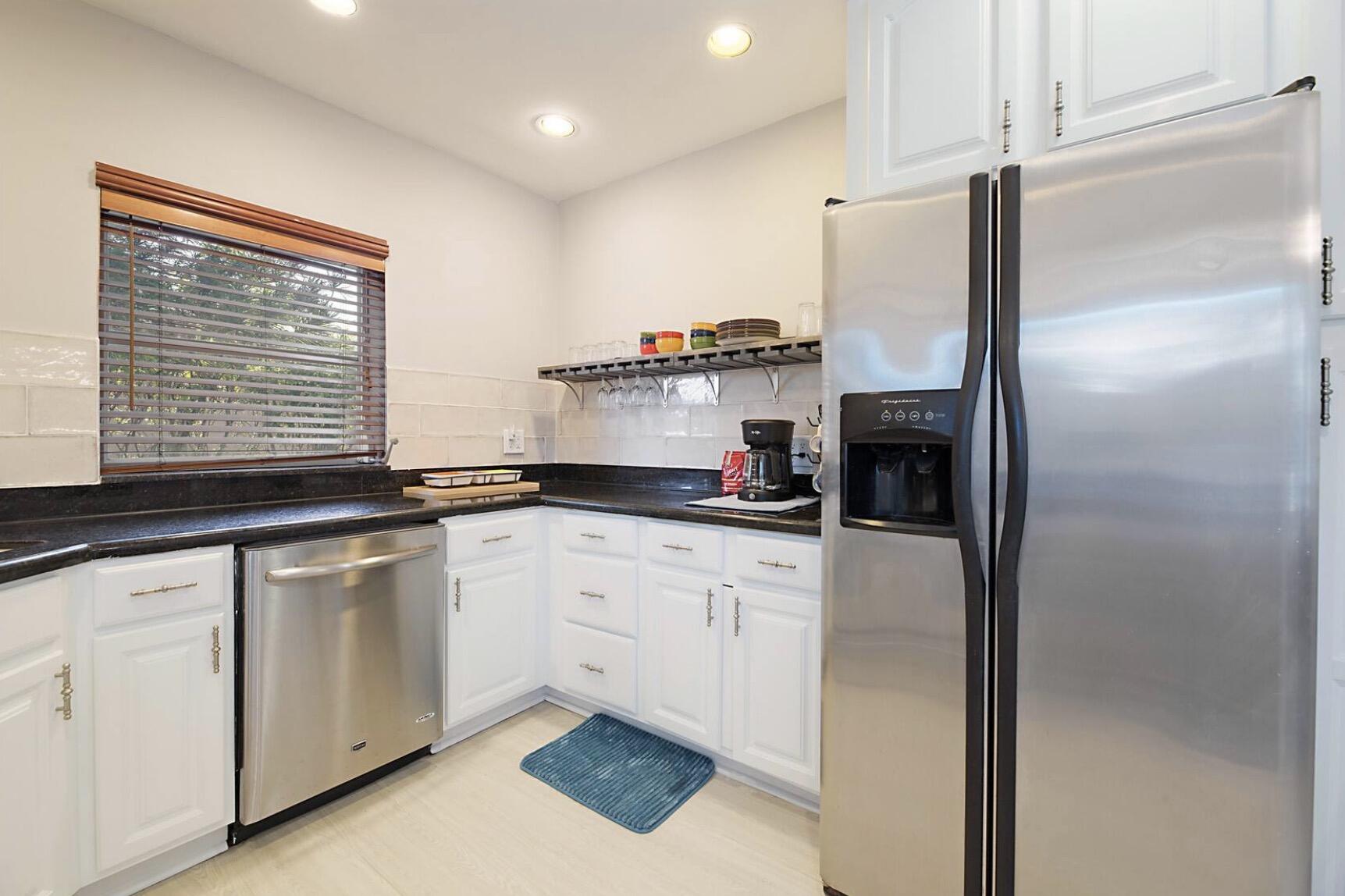 POMPANO BEACH ESTATES - Residential