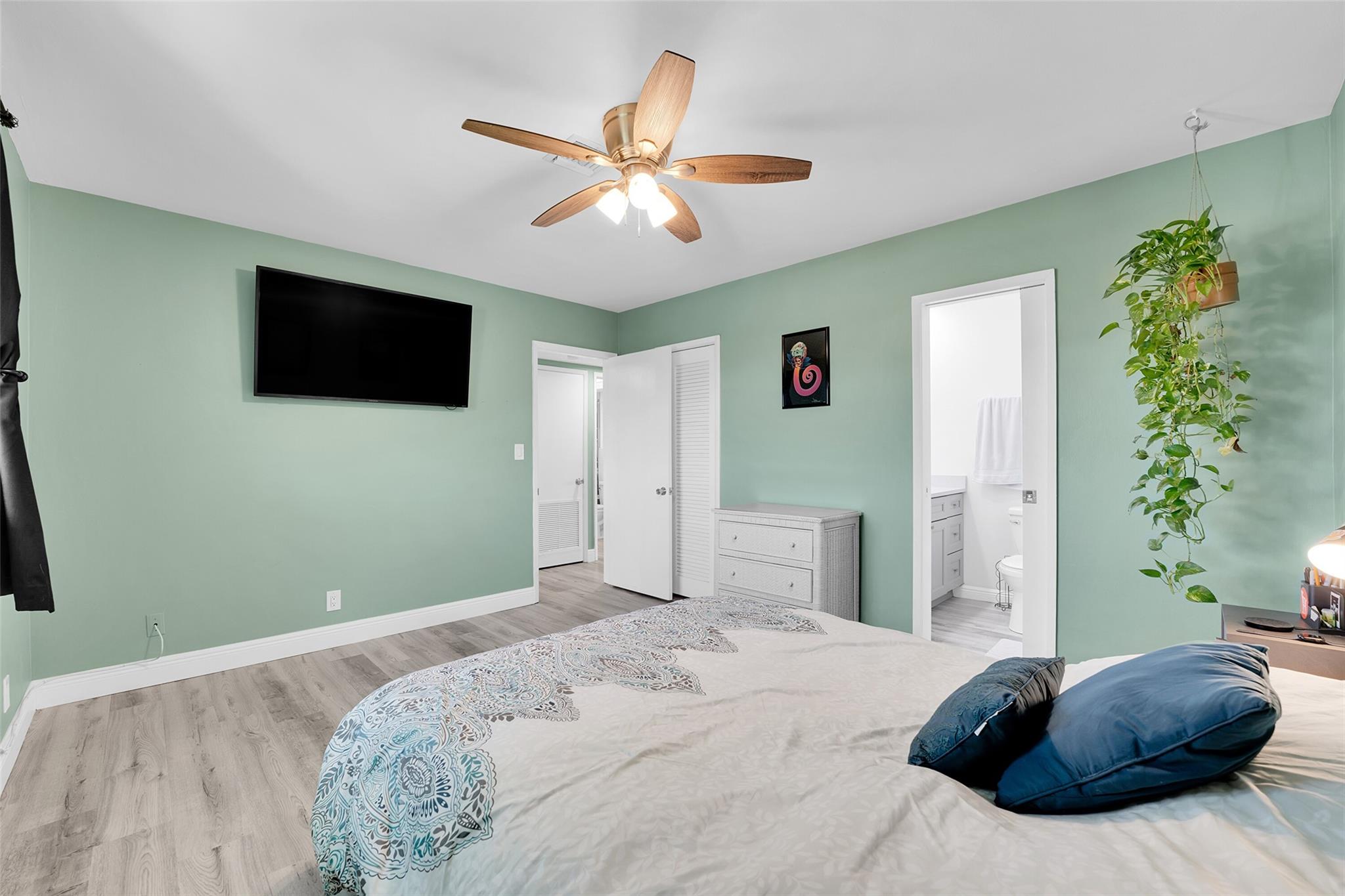 CYPRESS ISLAND APTS 2 CO - Residential