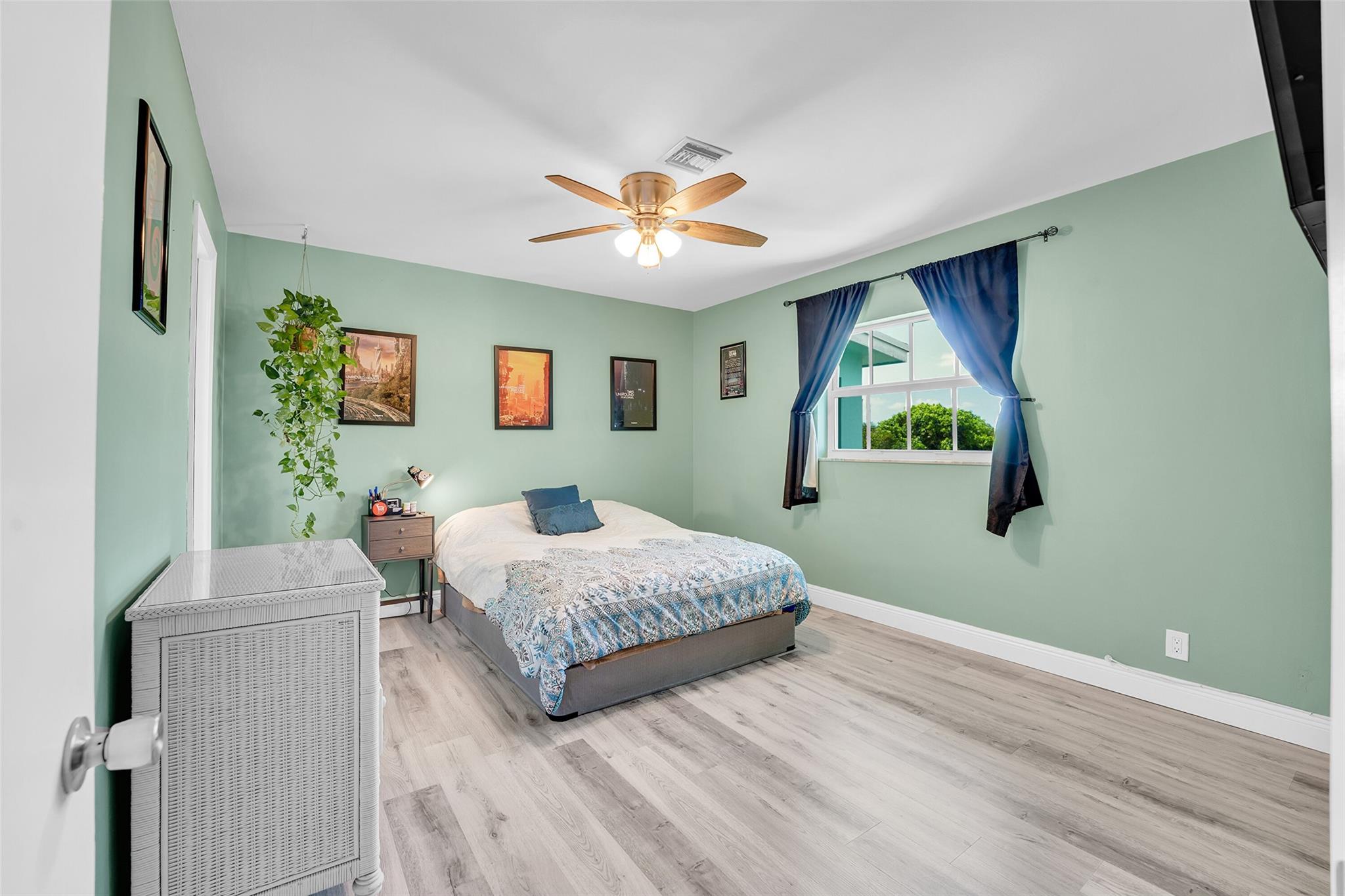 CYPRESS ISLAND APTS 2 CO - Residential