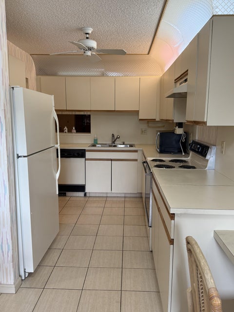 Tiny photo for 10107 Mangrove Drive, Boynton Beach, FL 33437 (MLS # B26054472)