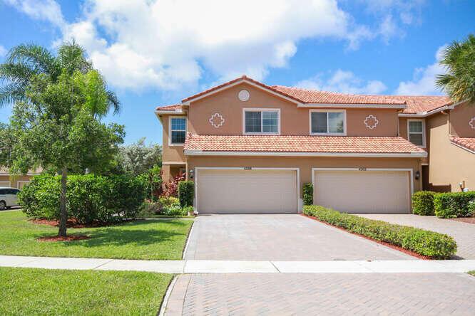 Colony Lake Townhomes - Residential