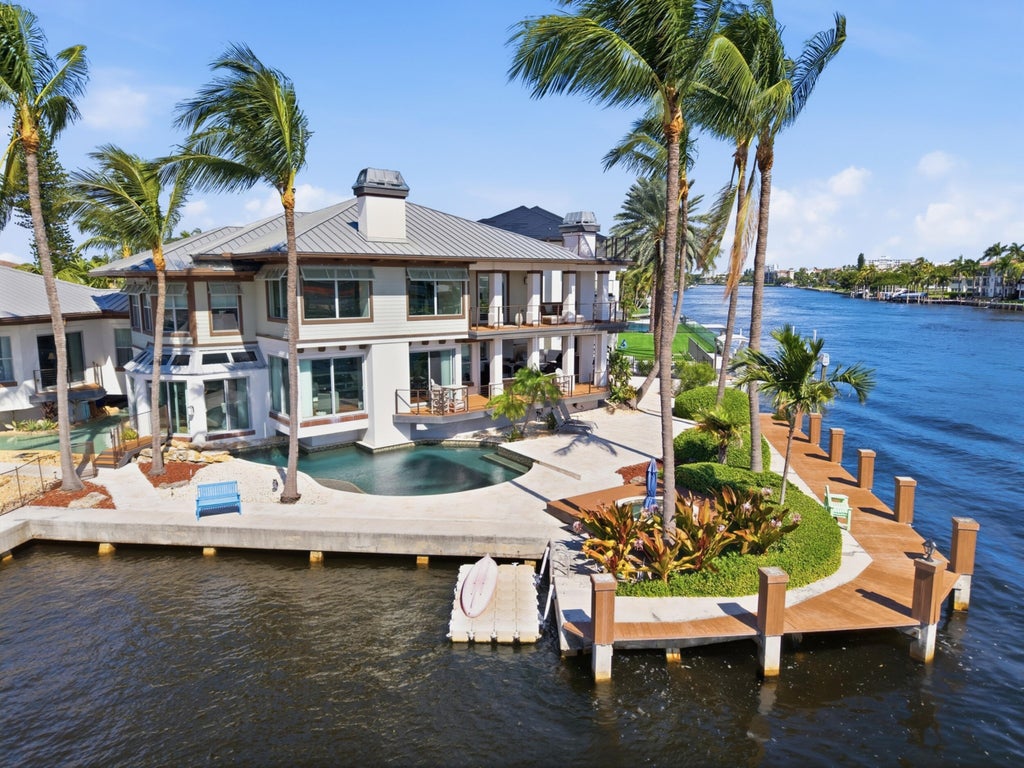 Photo of 1560 SE 14th Court, Deerfield Beach, FL 33441 (MLS # B26093603)