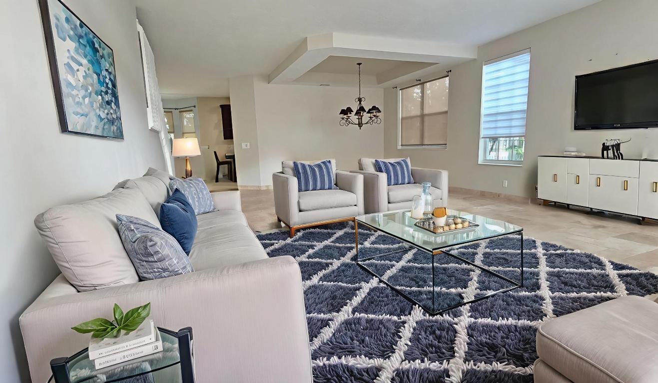 5020 SW Elk River Court