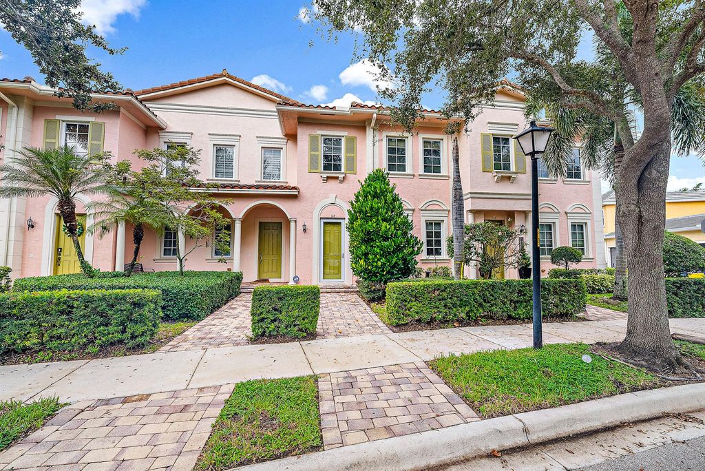 Photo of 314 Ennis Lane, Jupiter, FL 33458 (MLS # R10912770)