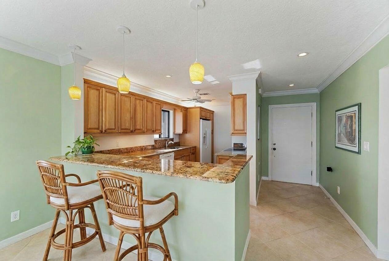 PIERPOINT YACHT CLUB CONDO - Residential